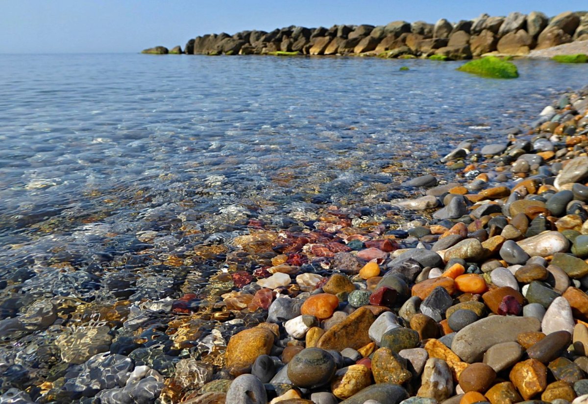 Вода на побережье черного моря