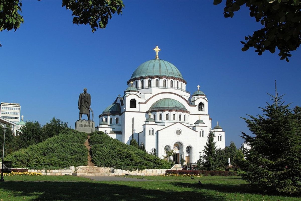 Храм Святого Саввы Сербия