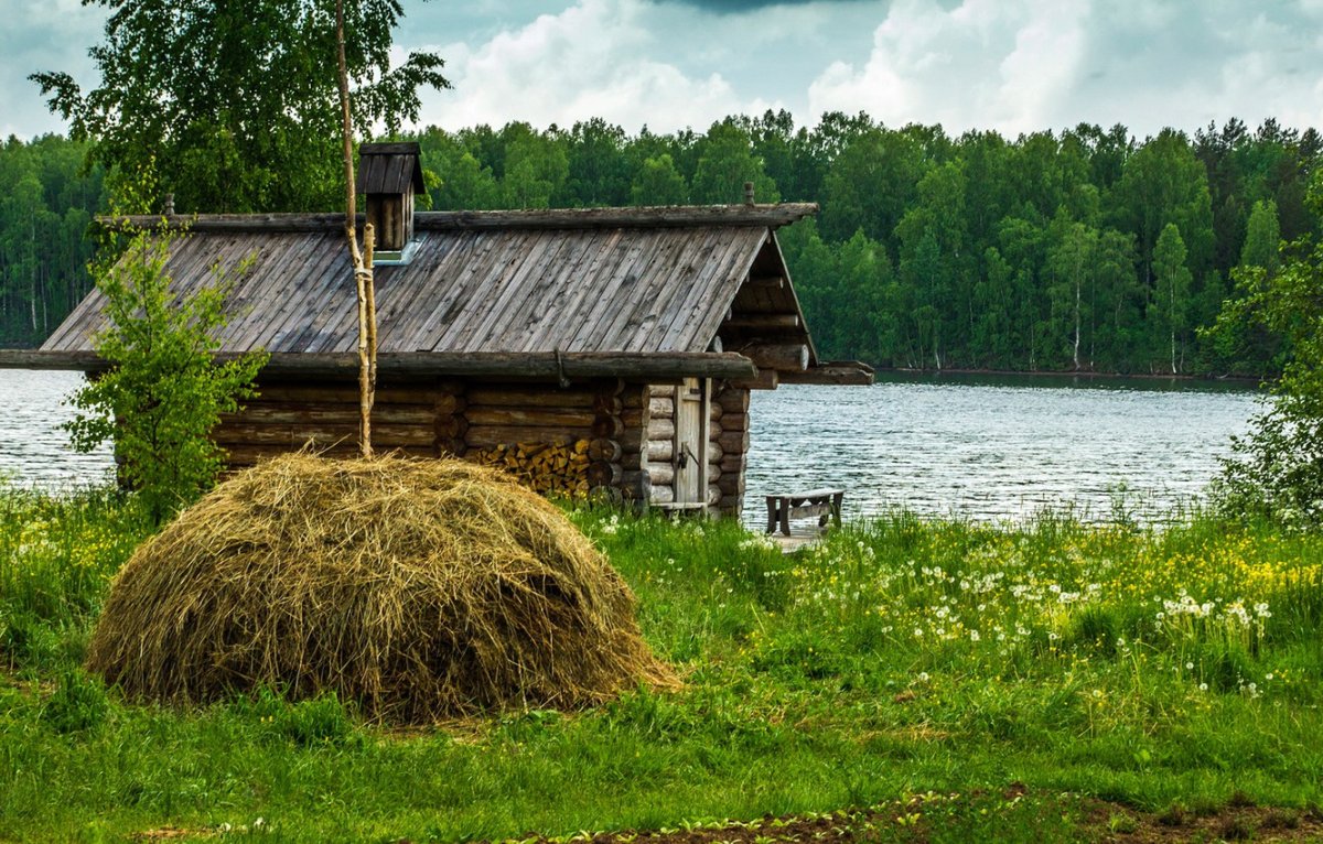 Изба у реки
