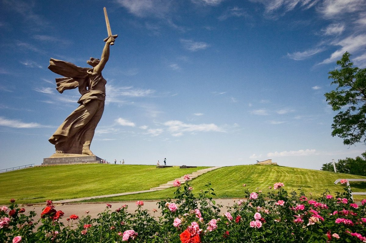 Мамаев Курган памятник