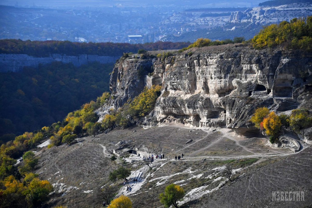 Бахчисарай пещерный город