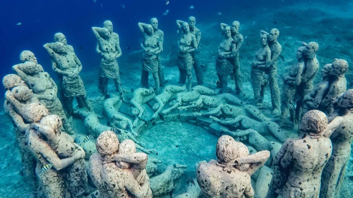 Гили Мено подводные скульптуры
