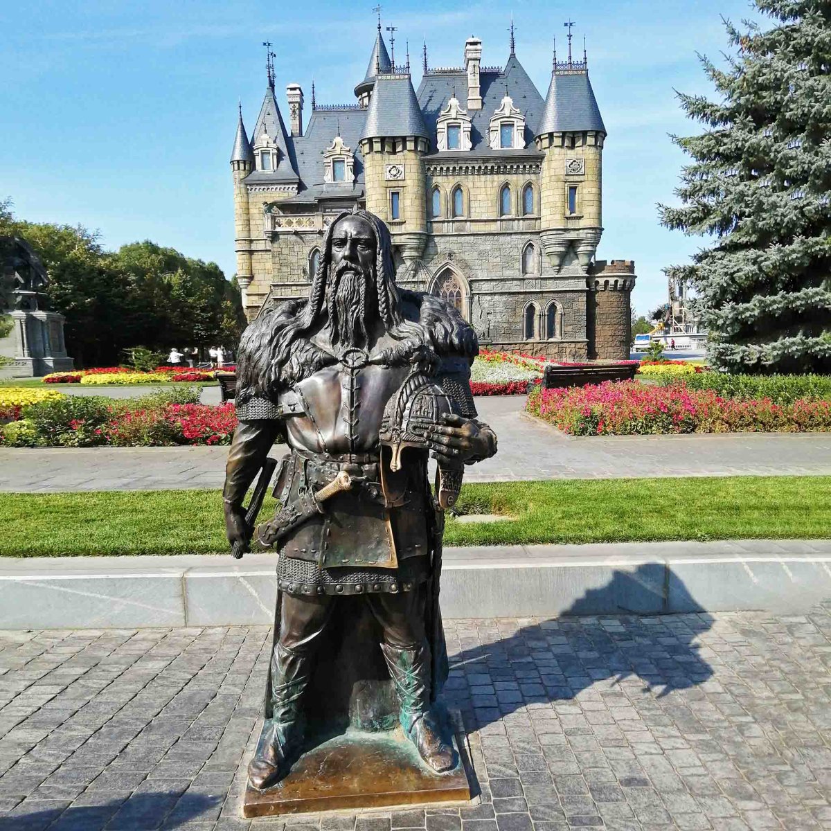 Памятники Гарибальди в Тольятти