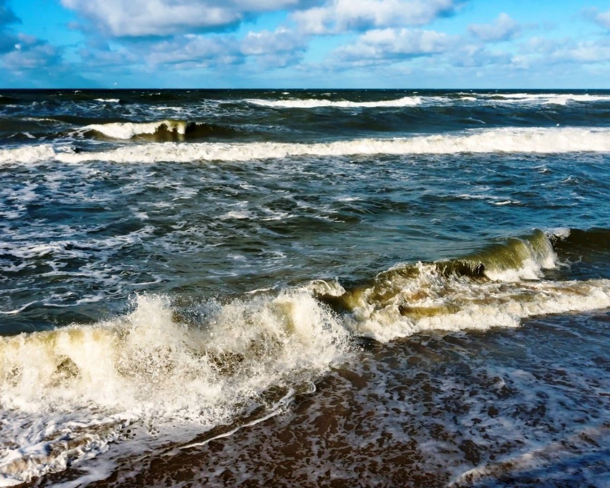 Азовское море волны