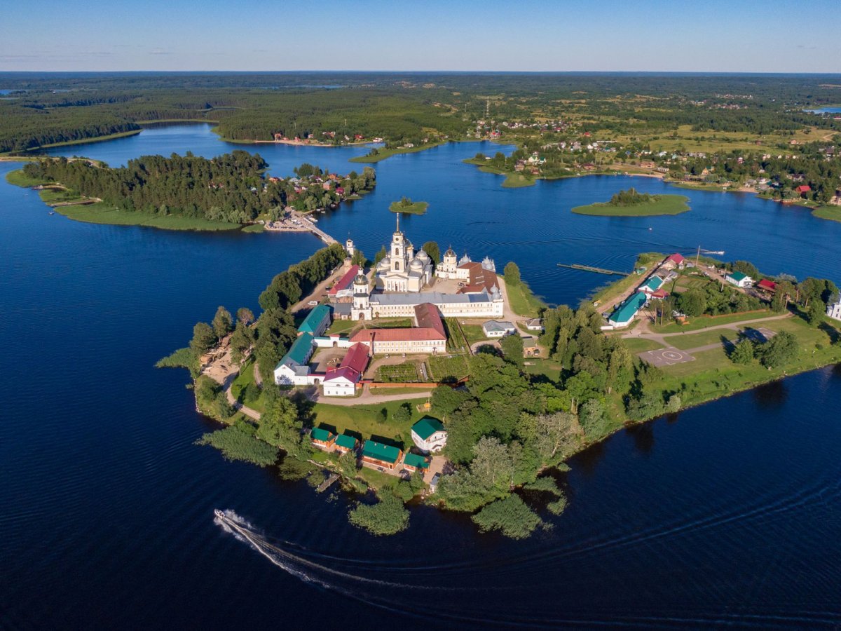 Озеро Селигер остров хачин