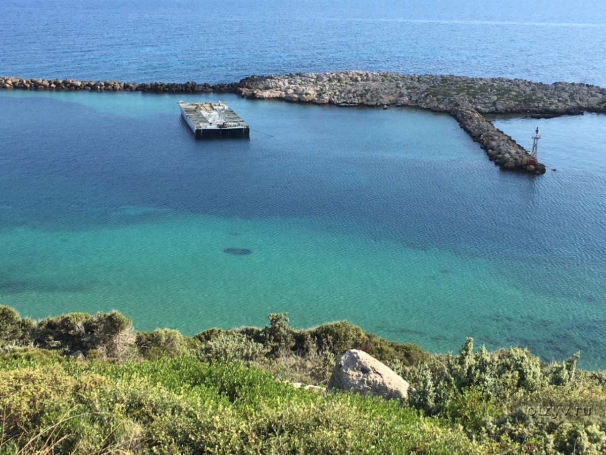Бомон остров в Средиземном море