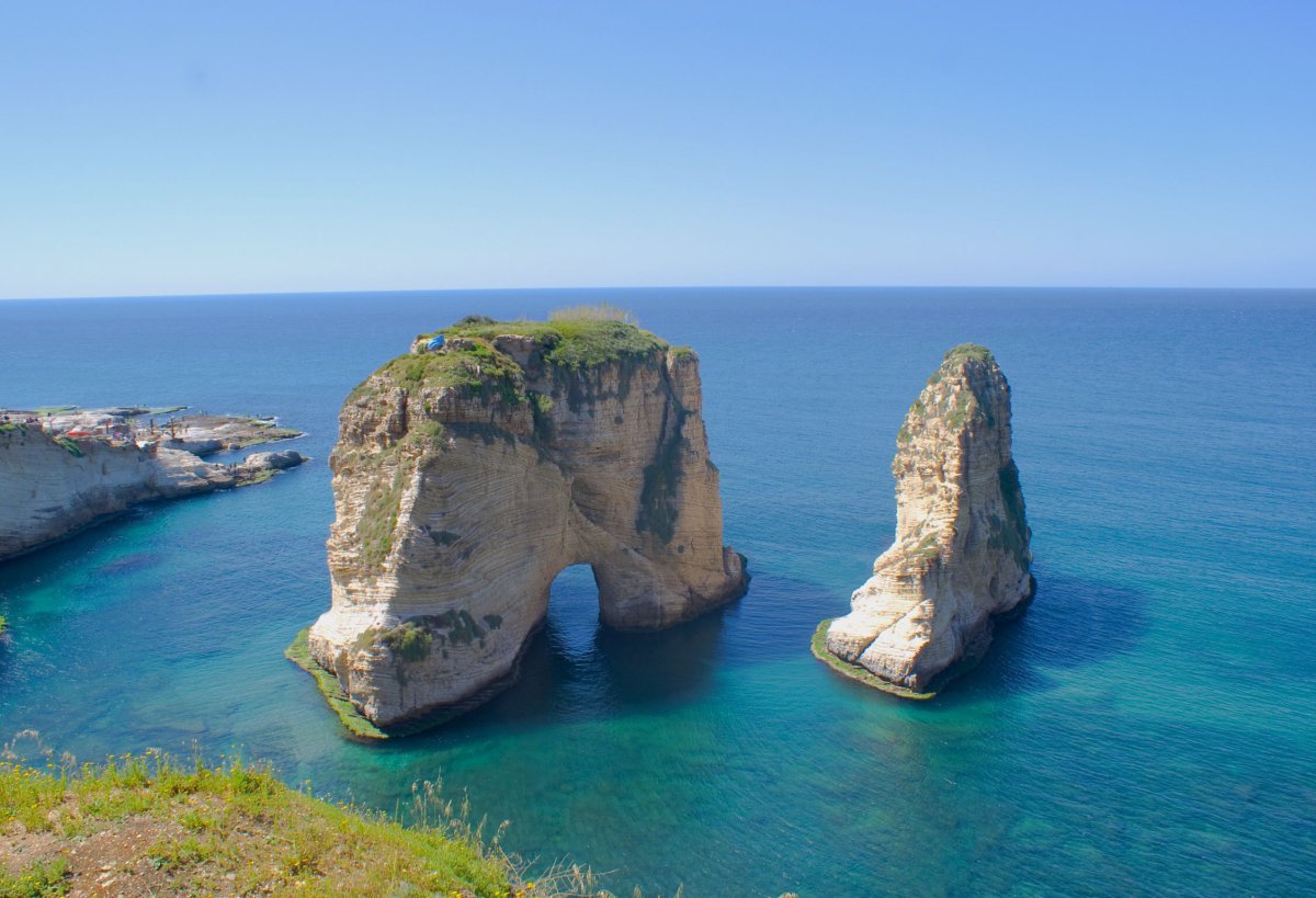 Raouche Rocks