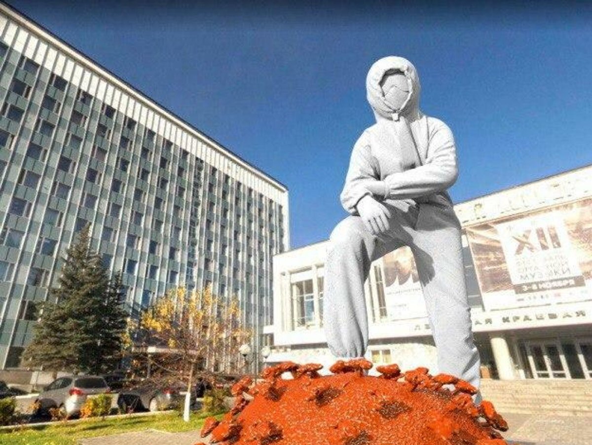 Памятник врачам в Санкт Петербурге
