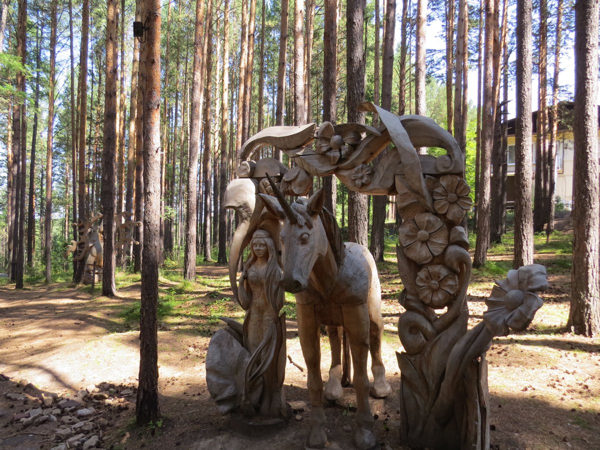 Лукоморье Иркутск парк деревянных скульптур