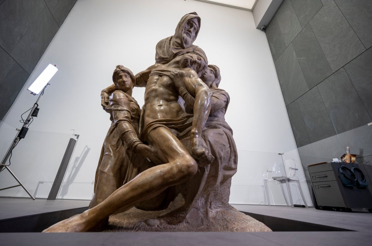 Pieta Микеланджело