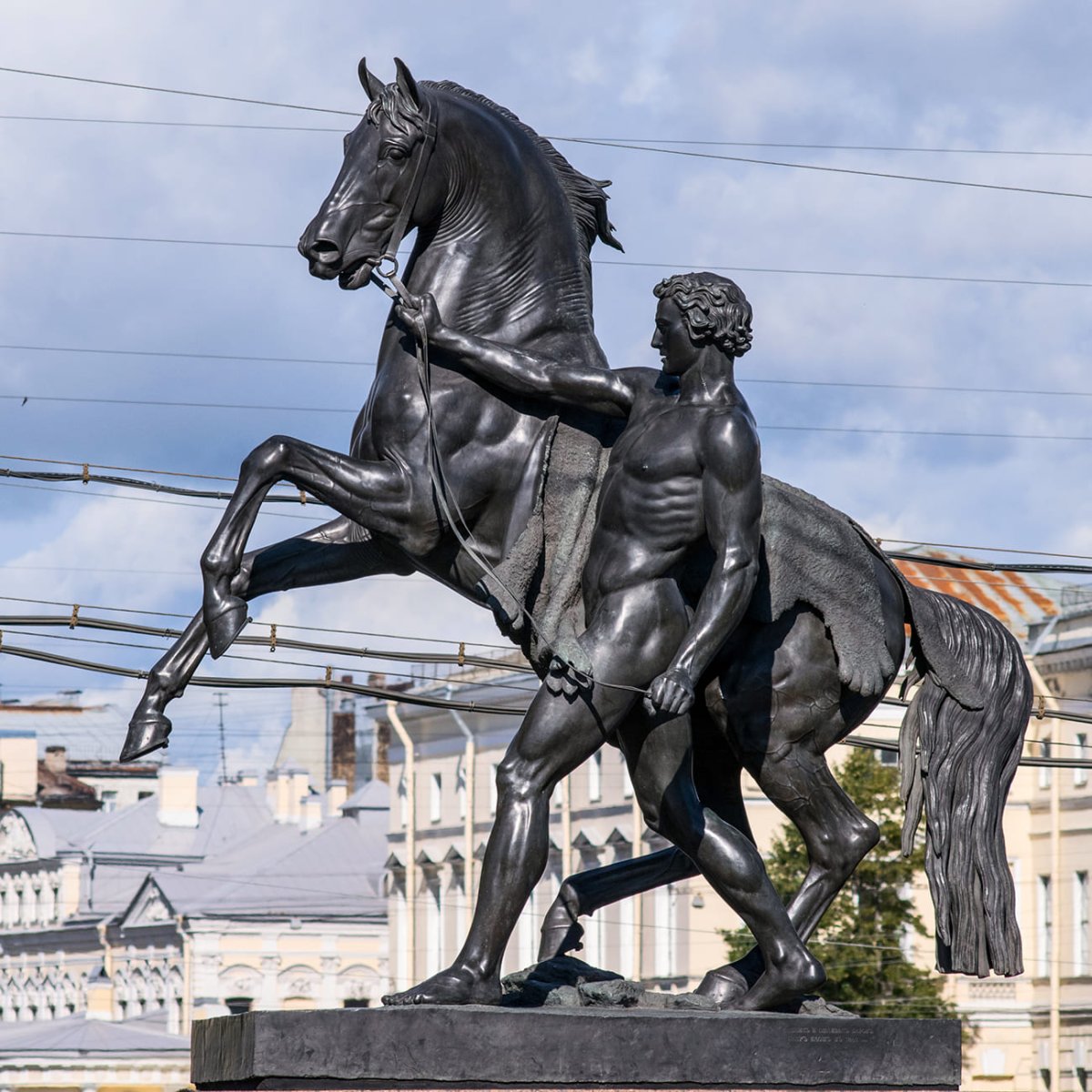 Скульптурная группа Аничкова моста