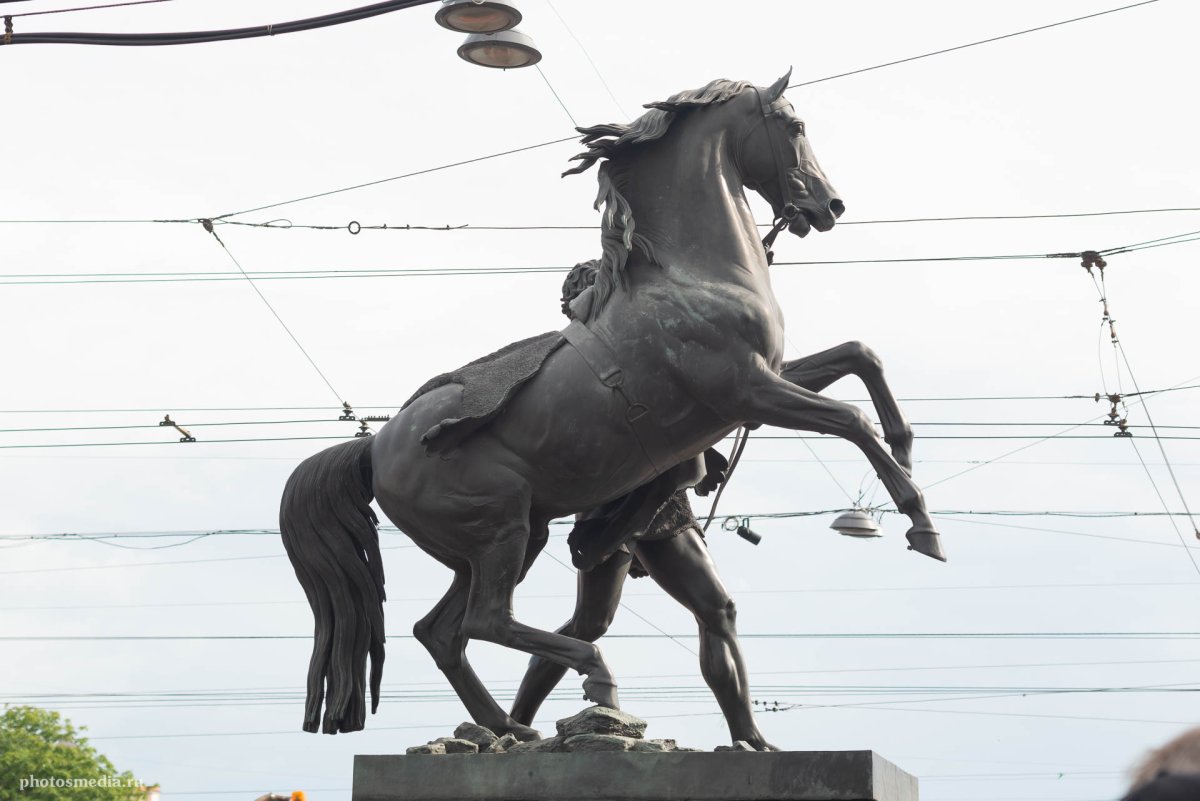 3. Аничков мост (Клодт)
