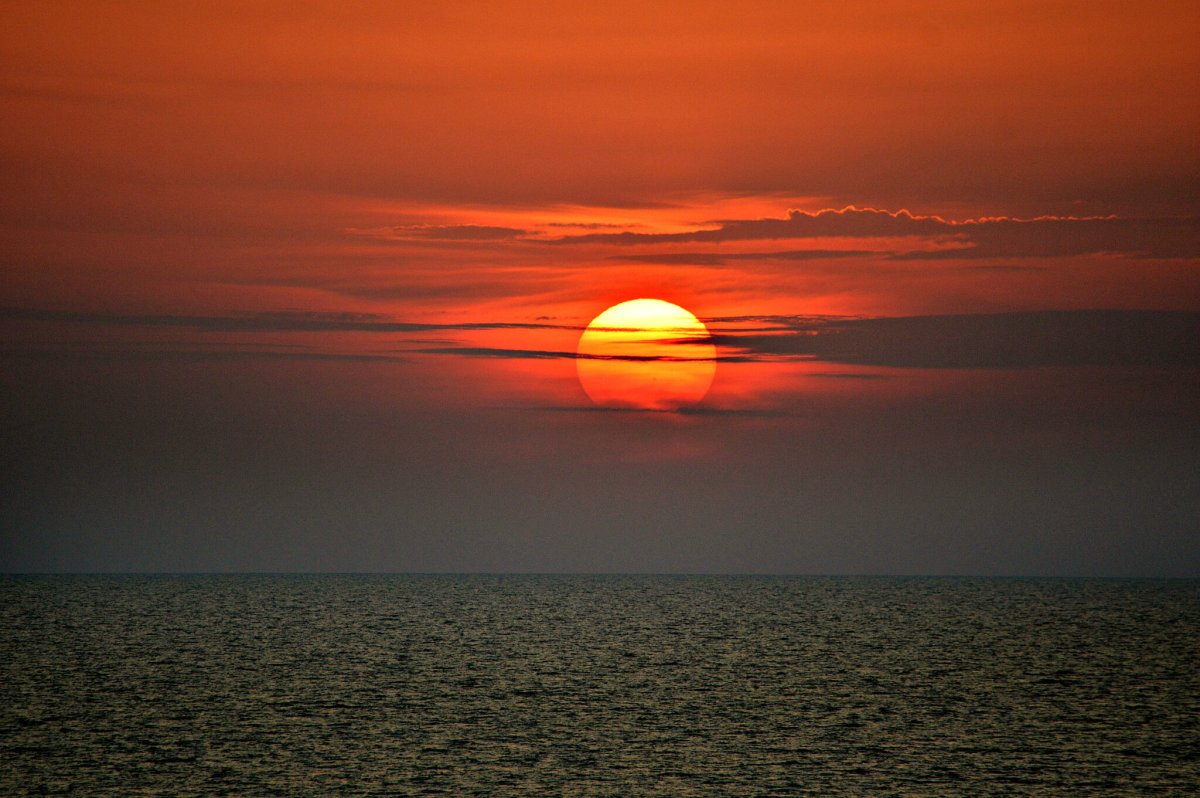 Закат на Азовском море