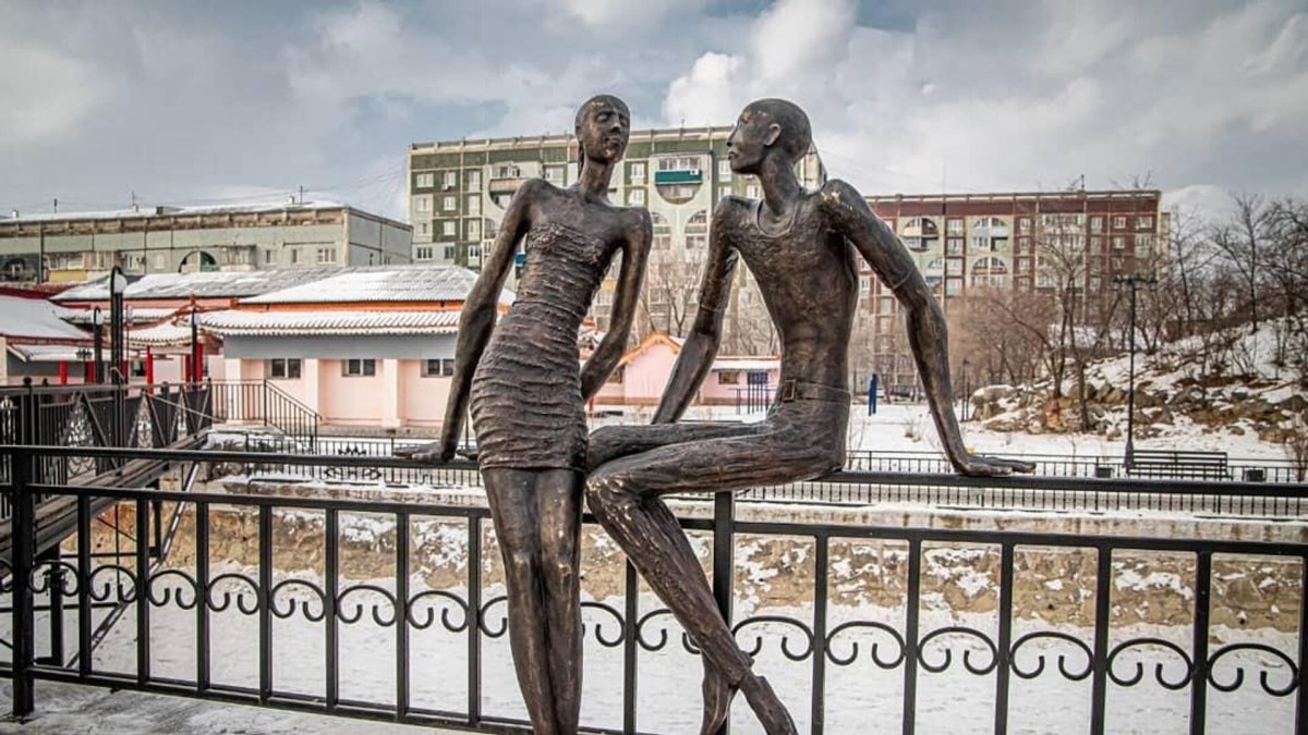 Памятник влюбленным в Благовещенске