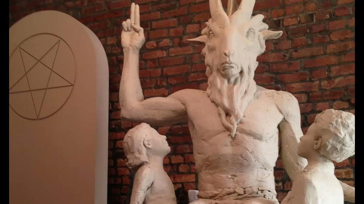 Статуя Бафомета в Ватикане
