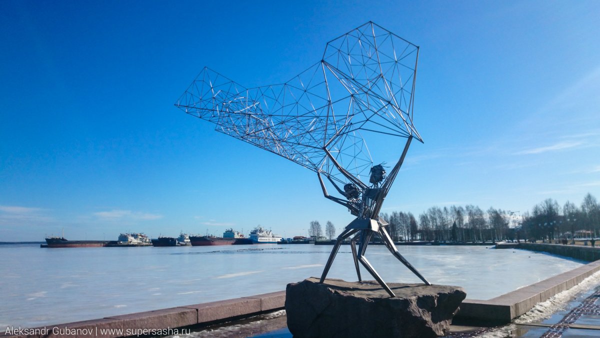 Памятник рыбакам в Петрозаводске