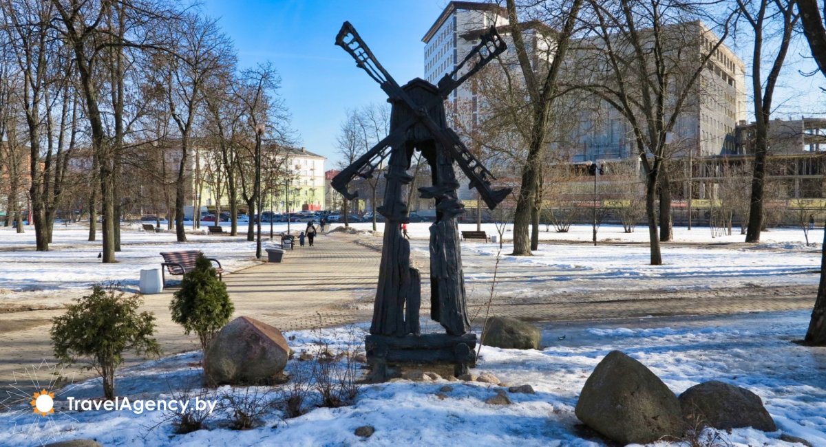 Мельница скульптура