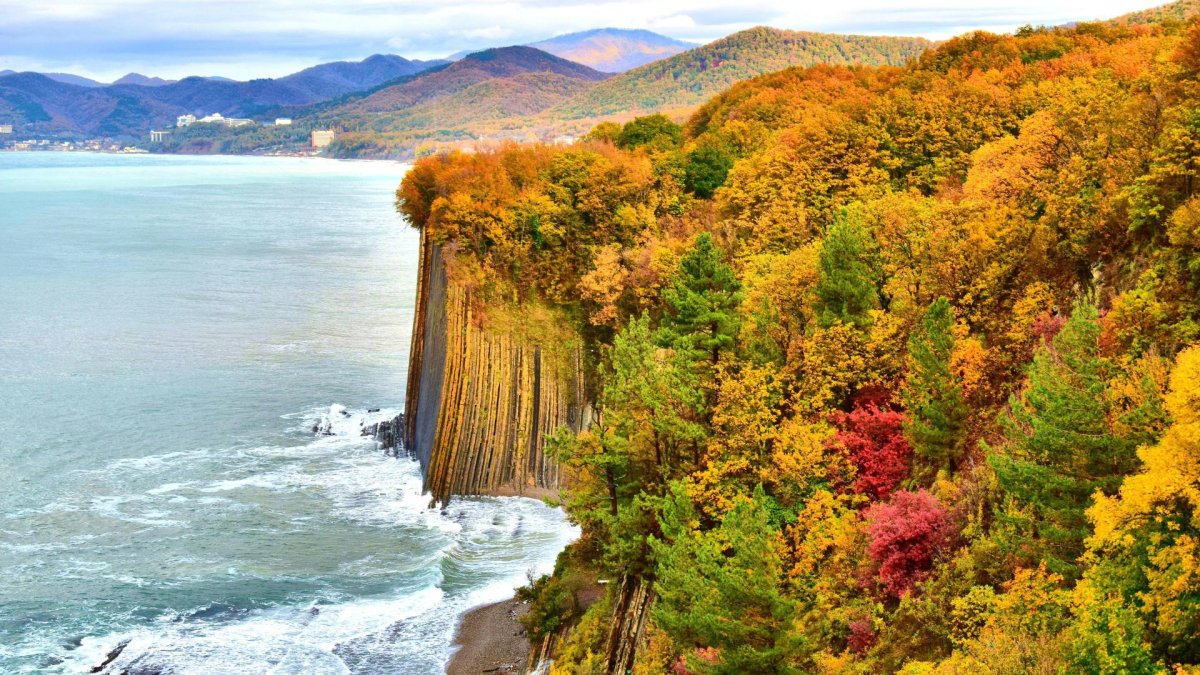 Осеннее море Геленджик