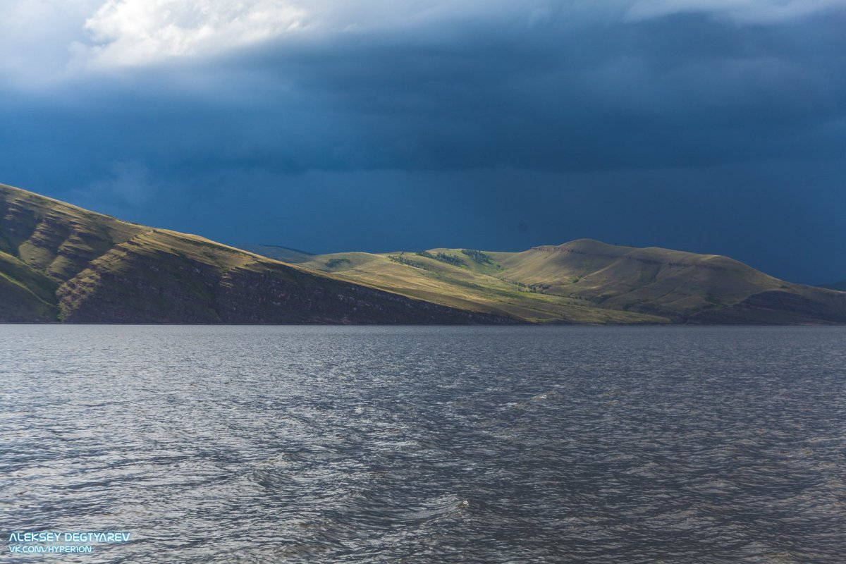 Дно Красноярского водохранилища