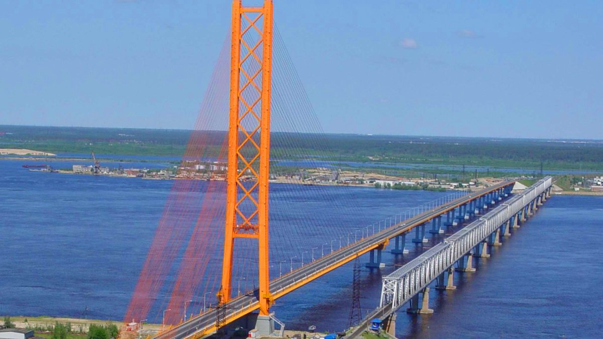 Югорский мост Сургут