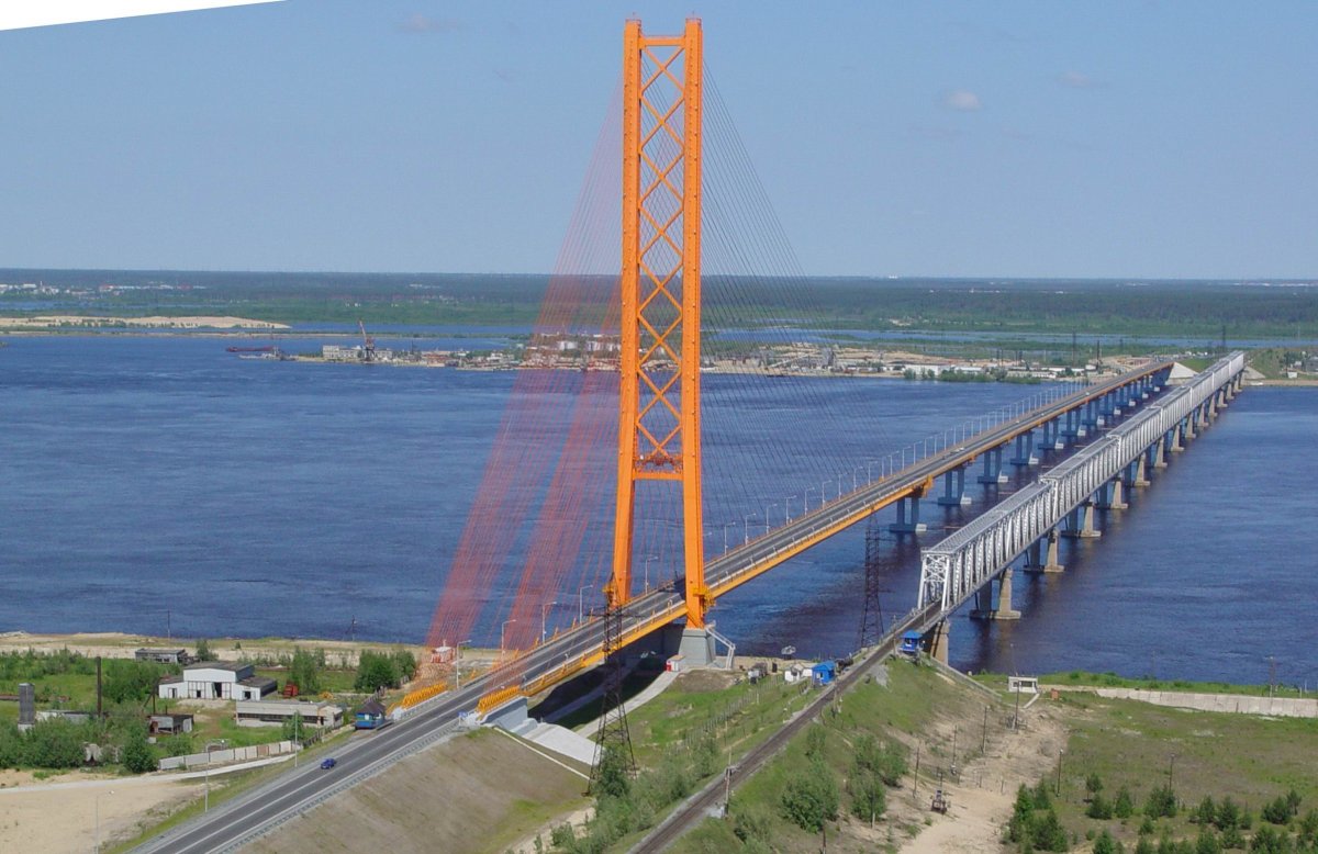 Сургутский вантовый мост