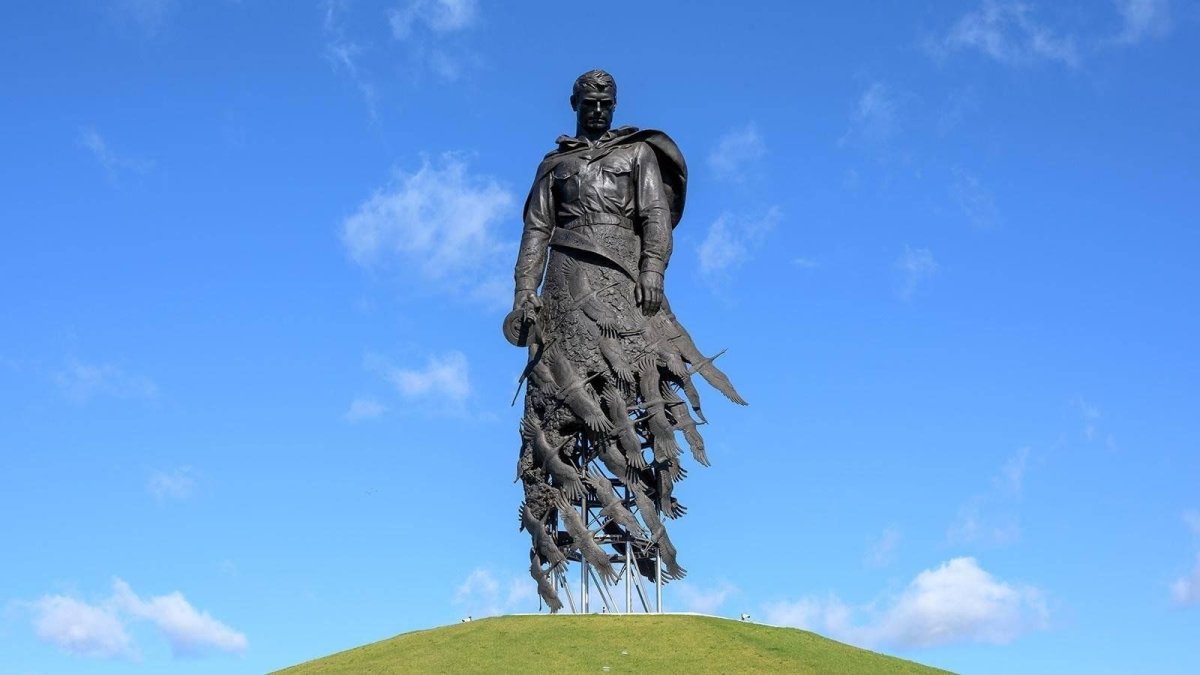 РЖЕВСКИЙ памятник советскому солдату