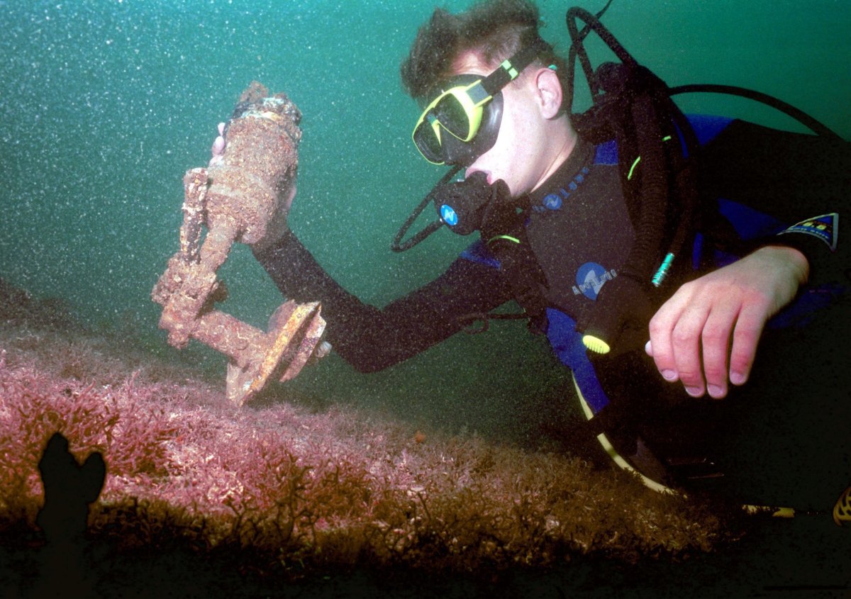 На дне Каспийского моря