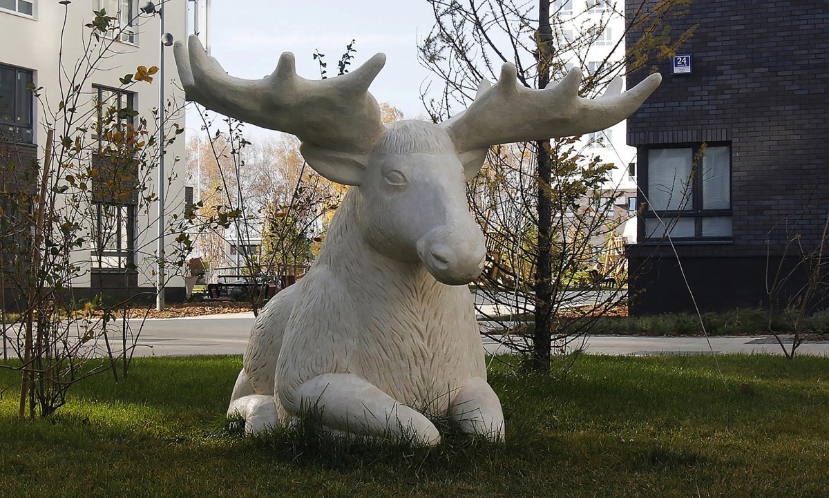 Лось скульптура новый Иерусалим