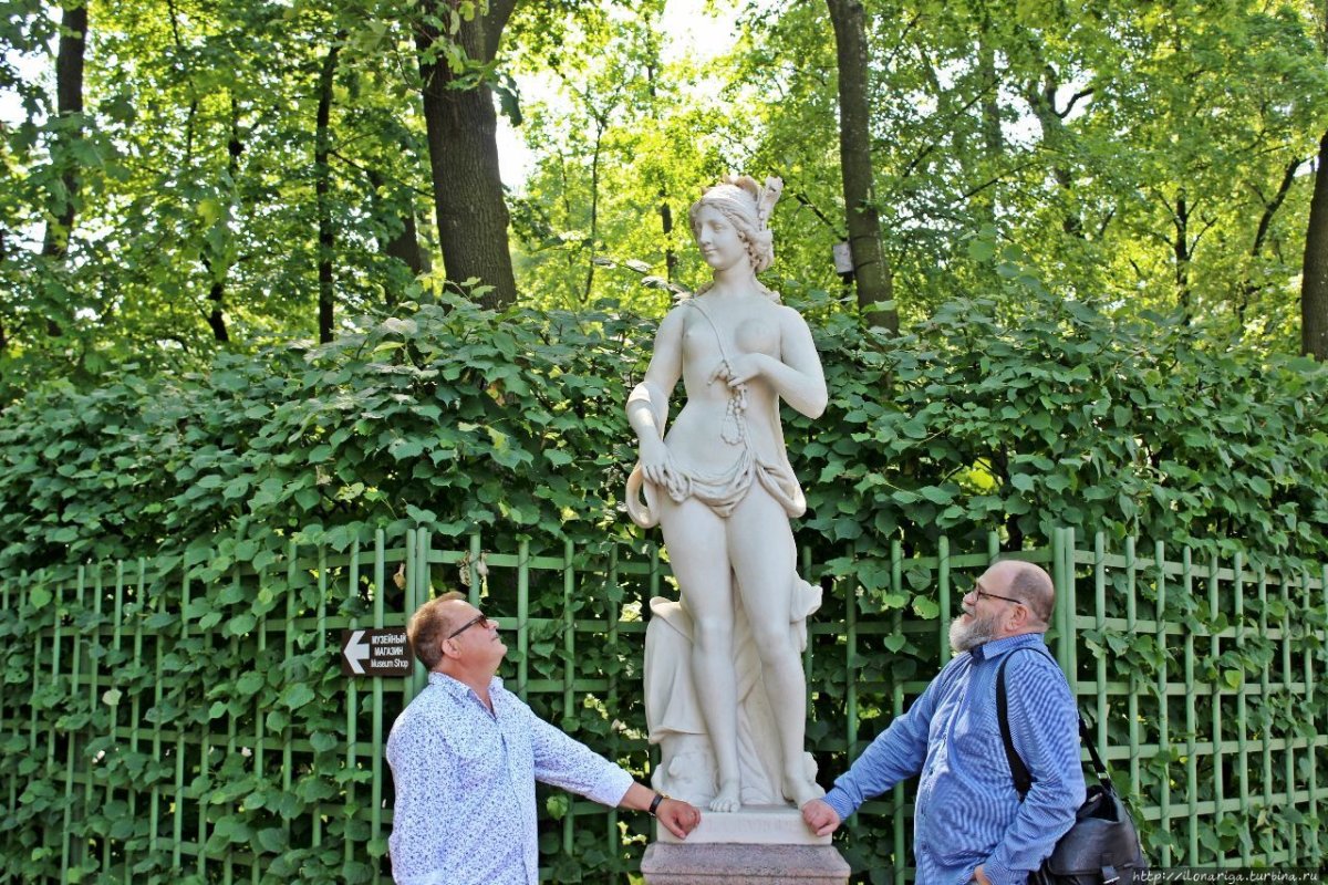 Летний сад Санкт-Петербург парочка