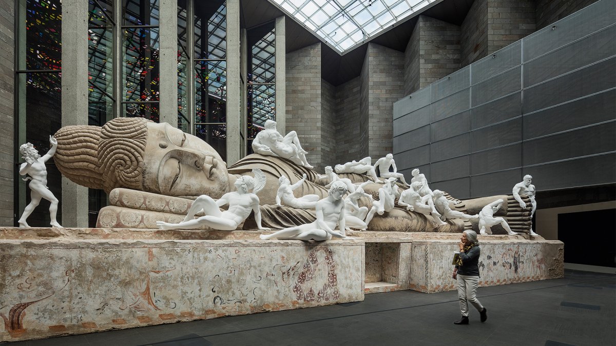 Xu Zhen;художник.