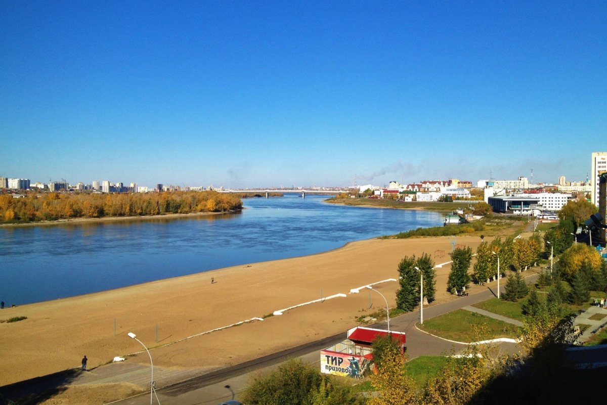 Иртышская набережная Омск