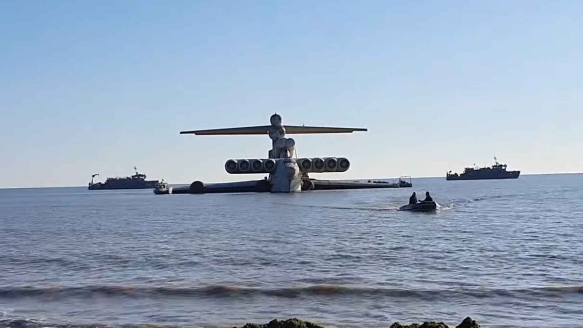 Дербент парк Патриот экраноплан Лунь