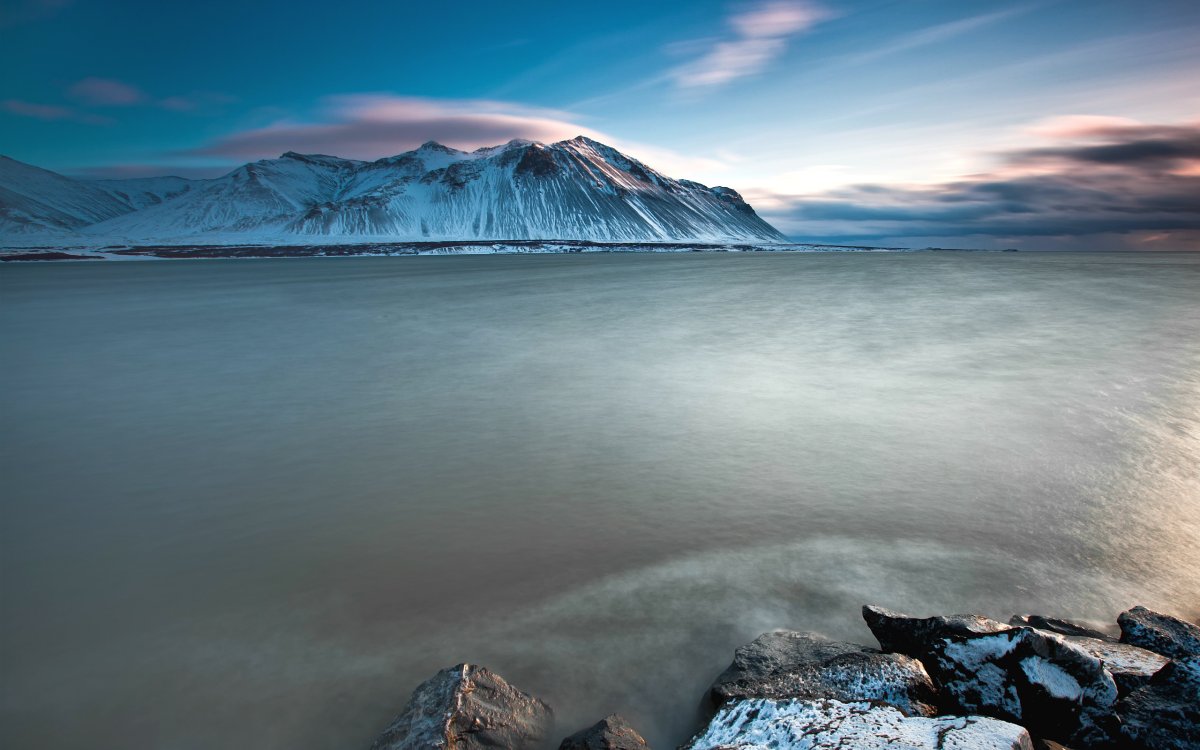 Исландия горы море