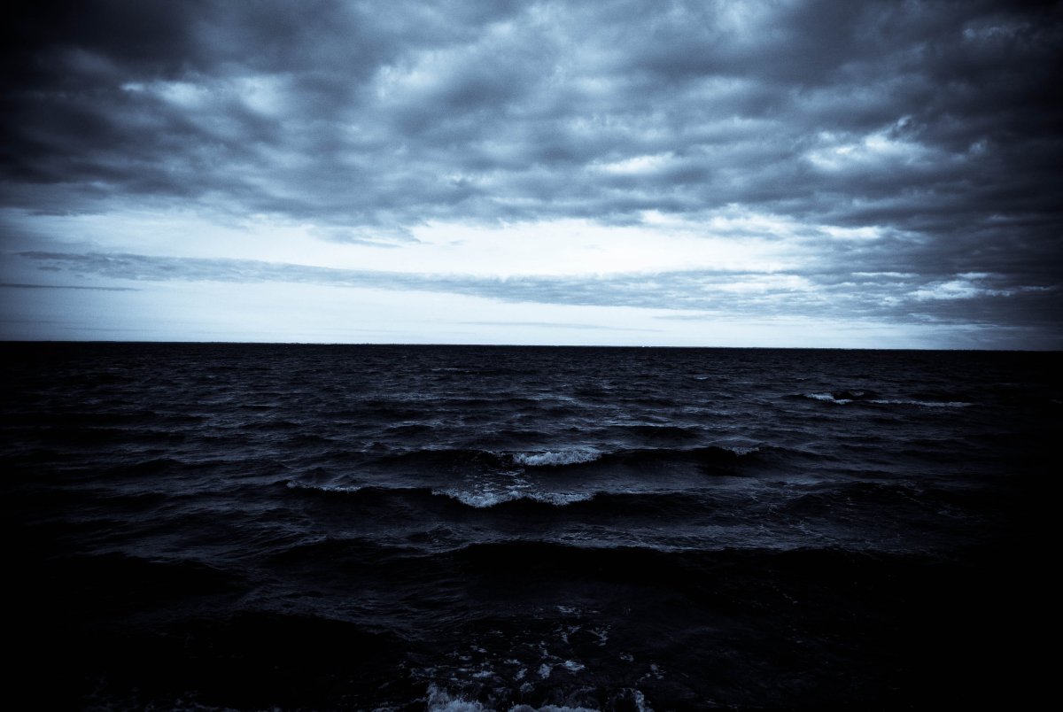 Мрачное море