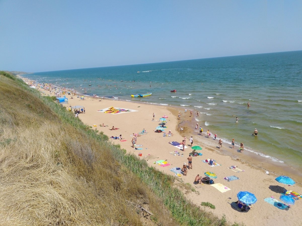 Азовское море поселок Кучугуры