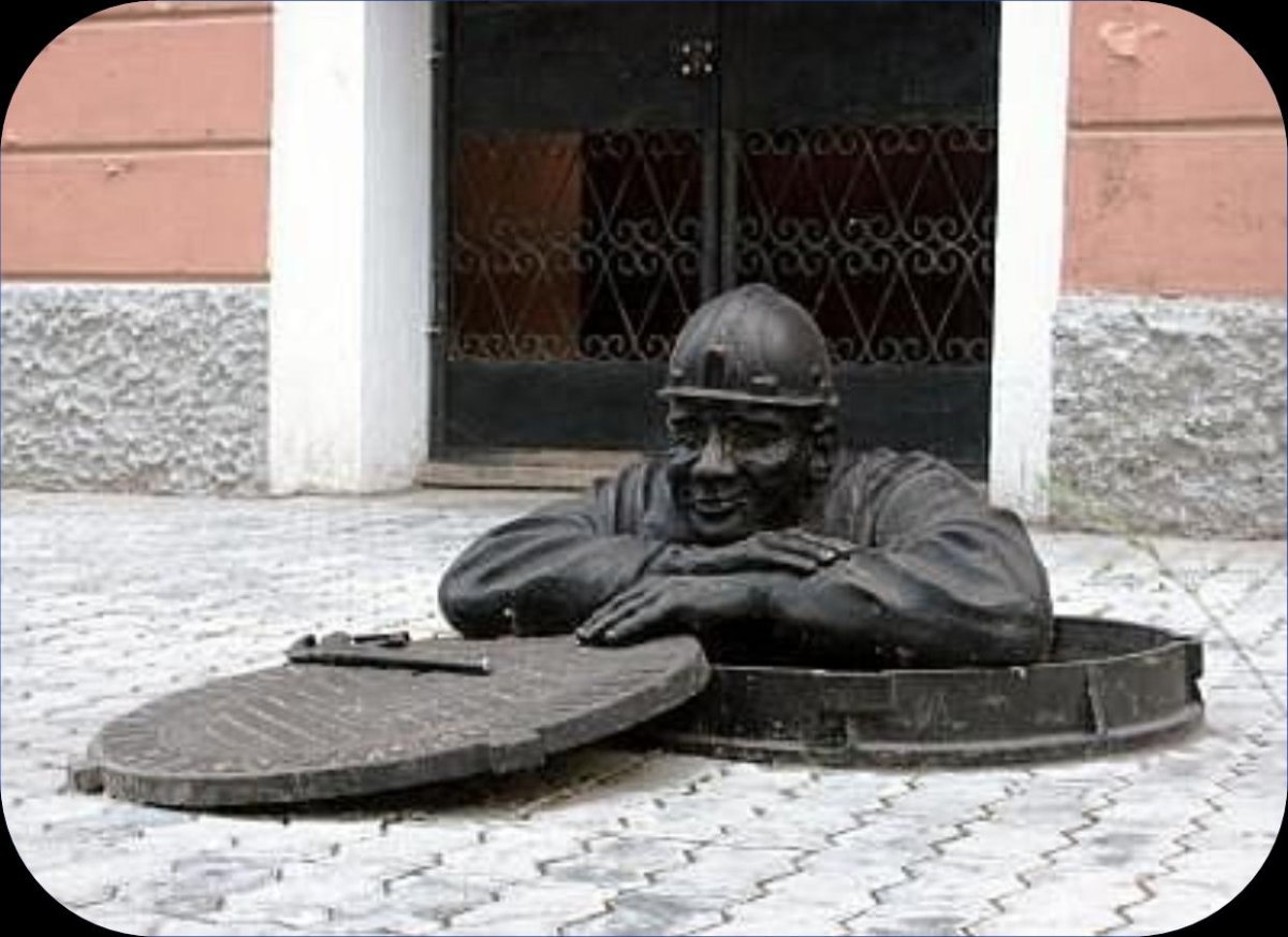 Сантехник Афоня памятник Екатеринбург