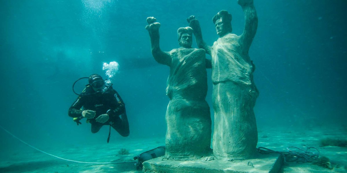 Подводные статуи Хорватия