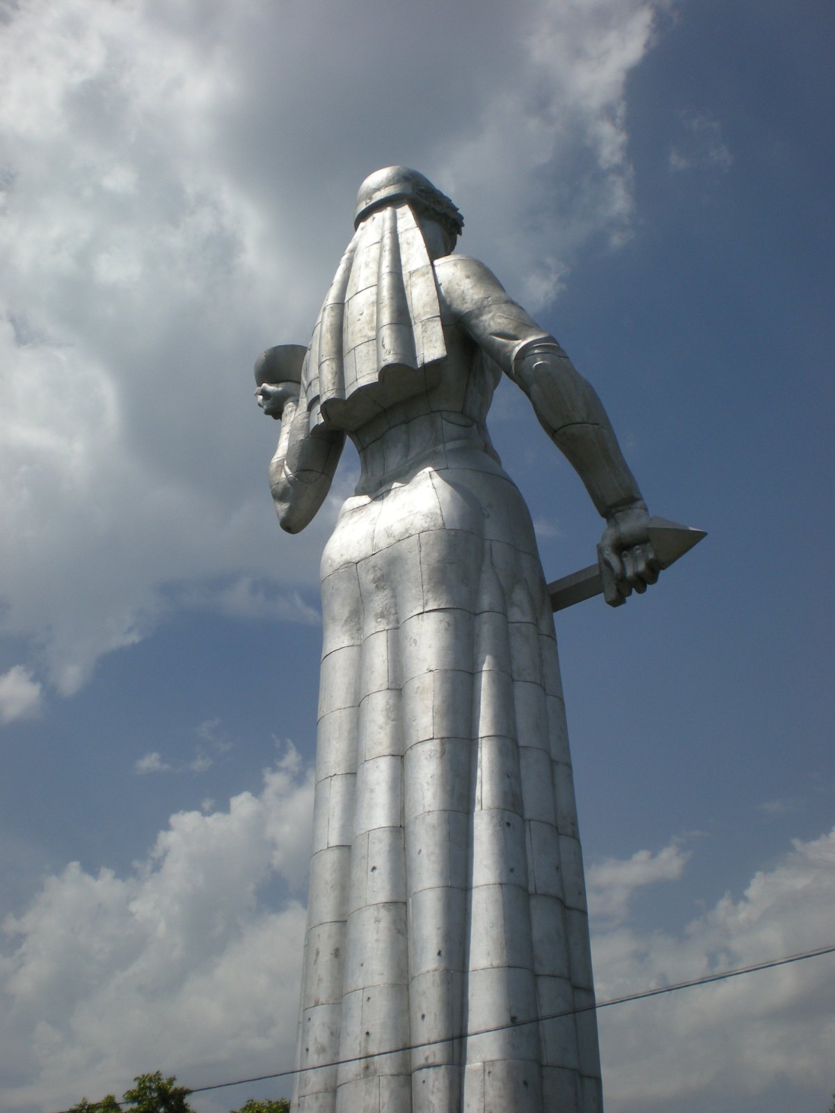 Мать Грузия памятник