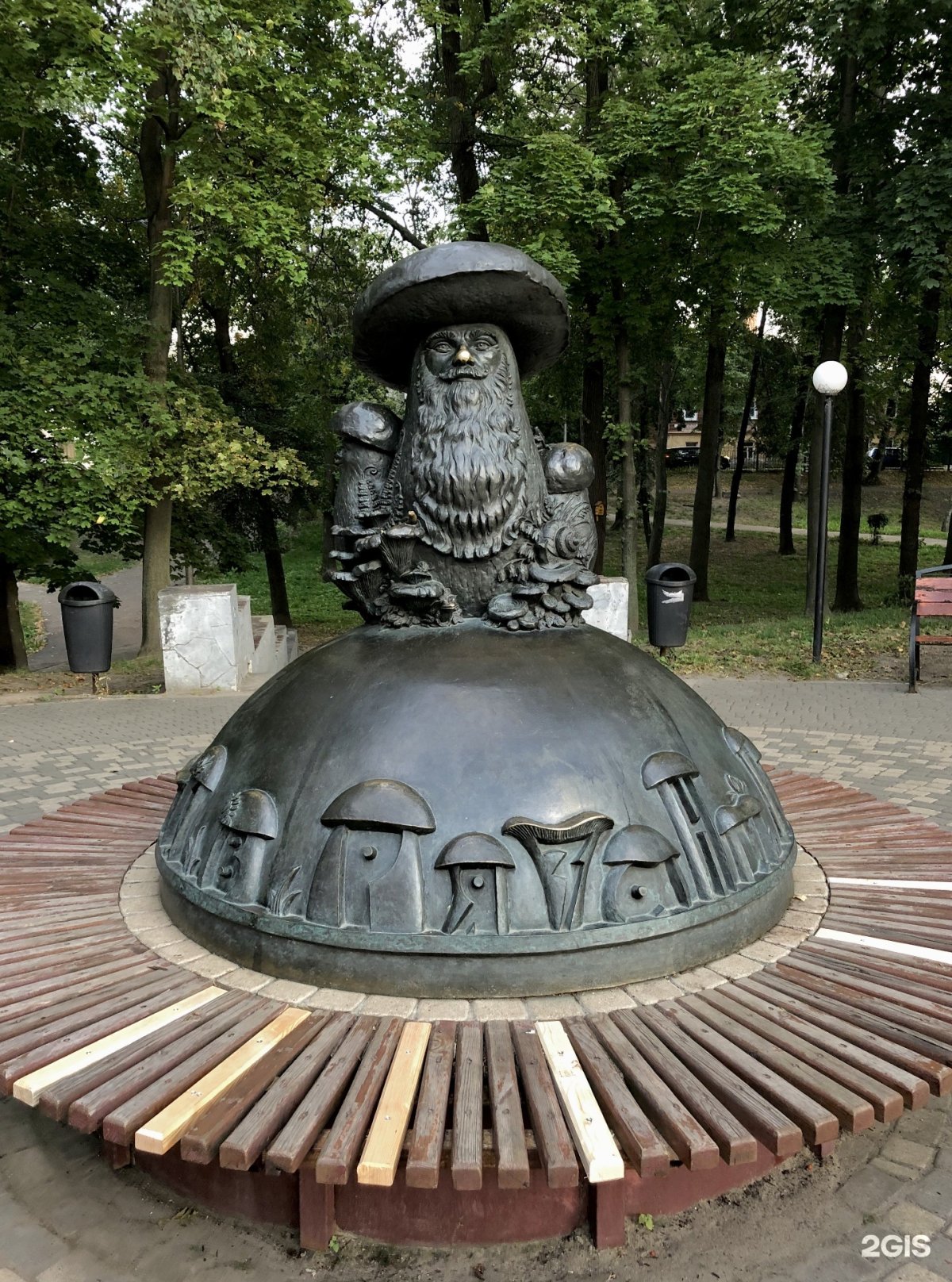 Памятник грибам в Рязани