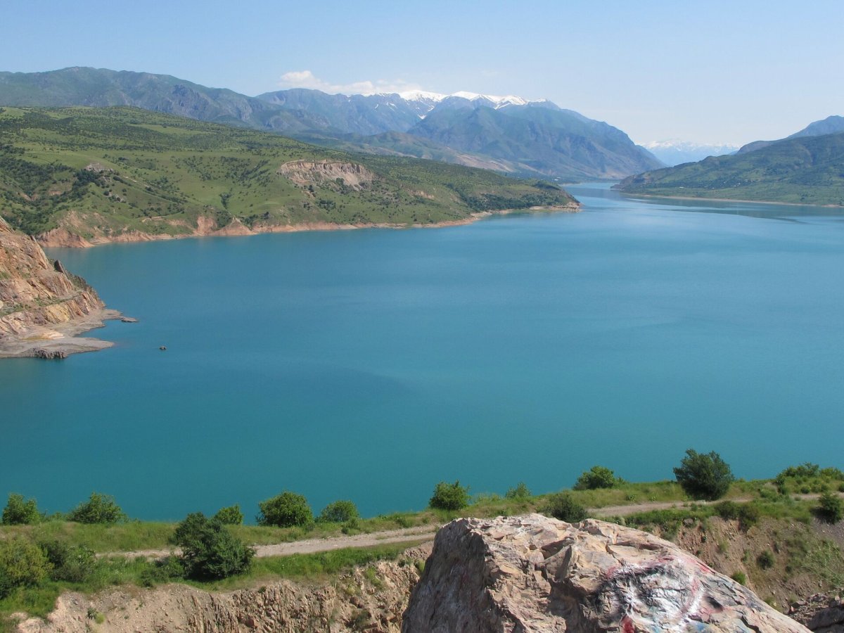Чимган Чарвакское водохранилище