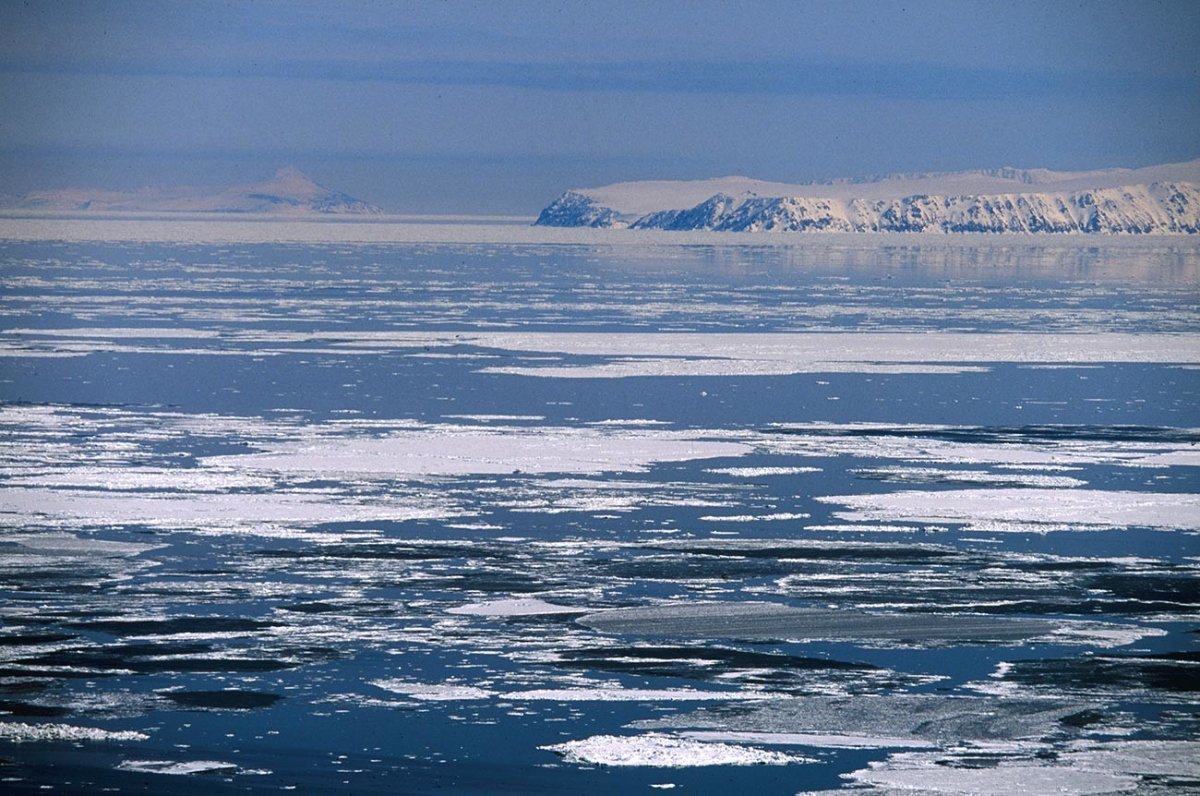 Анадырь город побережье Берингова моря