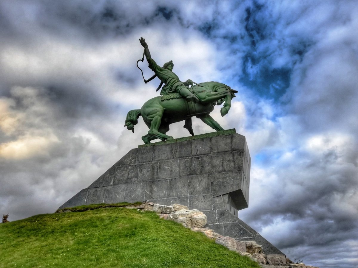 Салават Юлаев памятник в Уфе