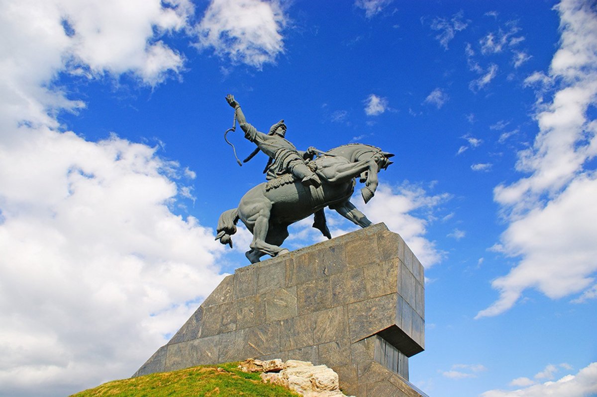 Памятник Салавату Юлаеву в Уфе