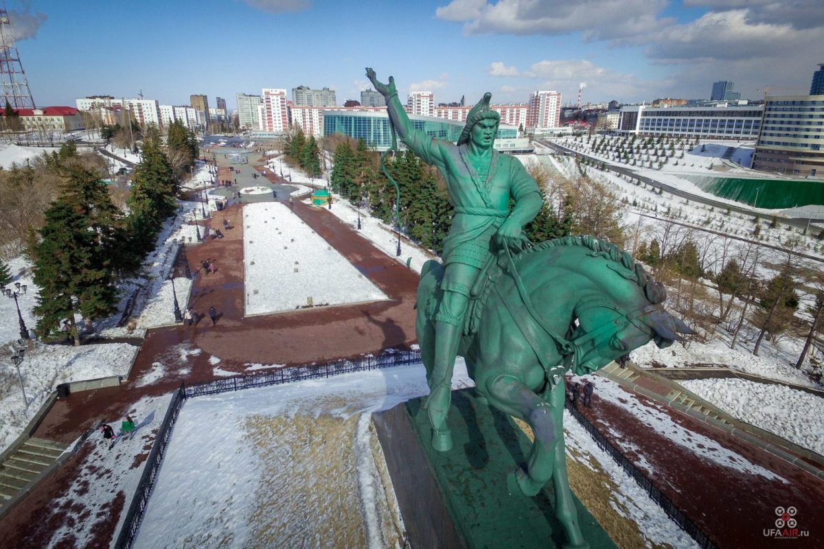 Памятник Салавату Юлаеву в Уфе