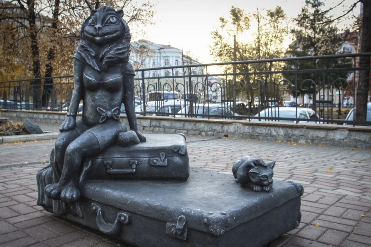 Памятник кошке в Кургане