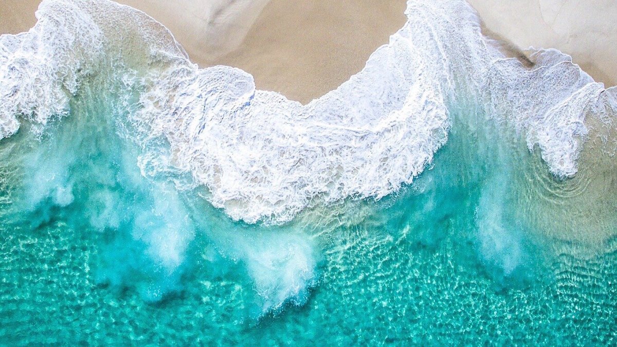 Море пена вид сверху