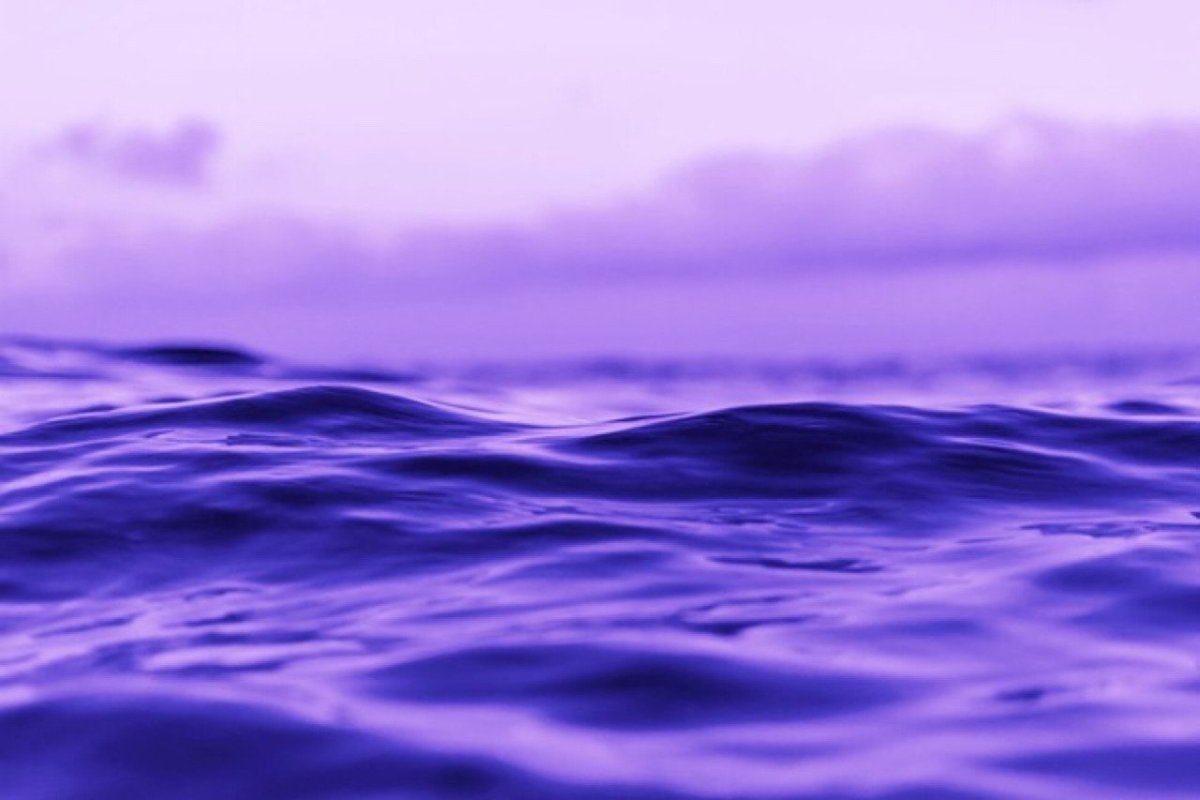 Фиолетовая вода