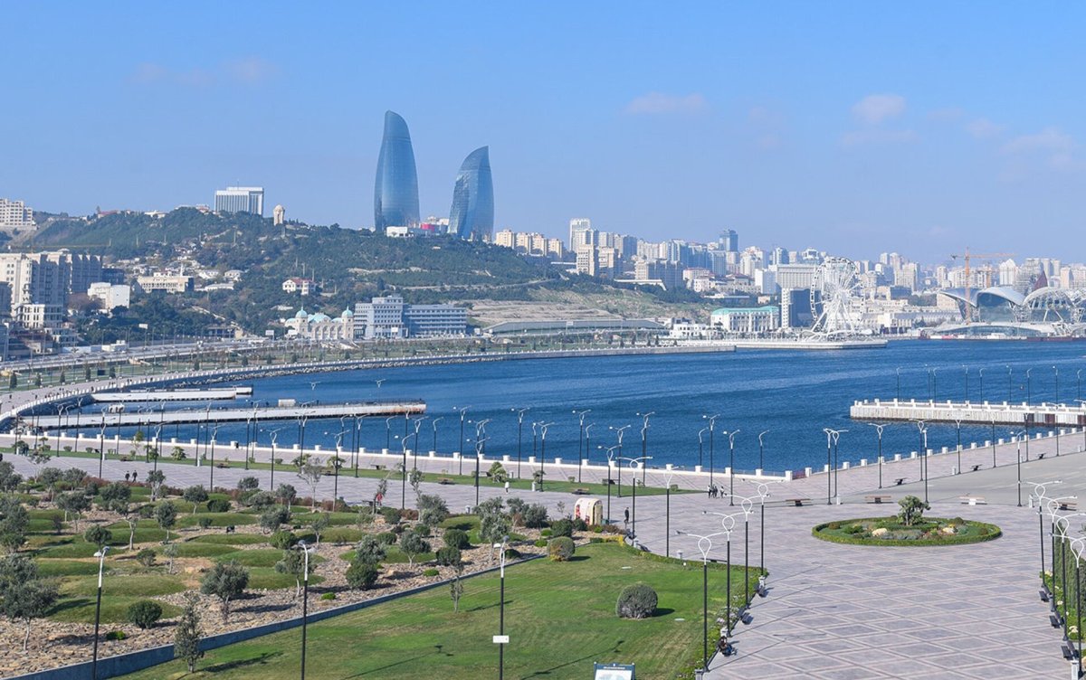 Азербайджан Баку море