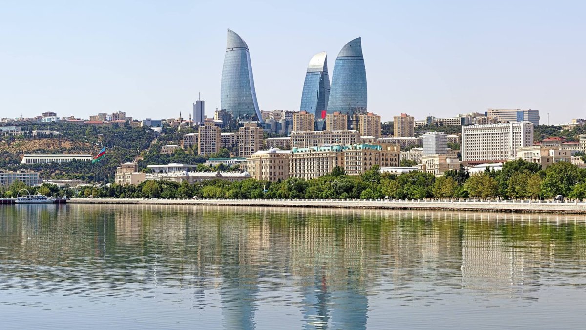 Баку с видом на Каспийском море