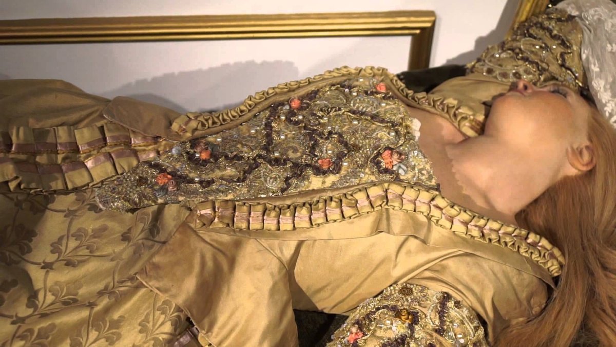 Спящая красавица мадам Тюссо